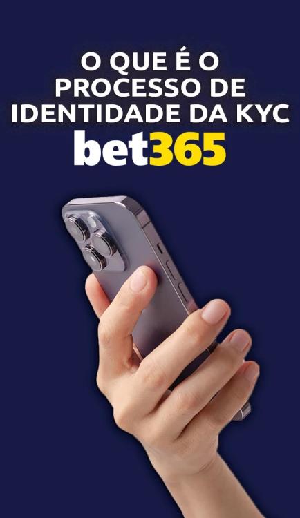 Apostador a consultar no telemóvel o que é processo de identificação KYC bet365